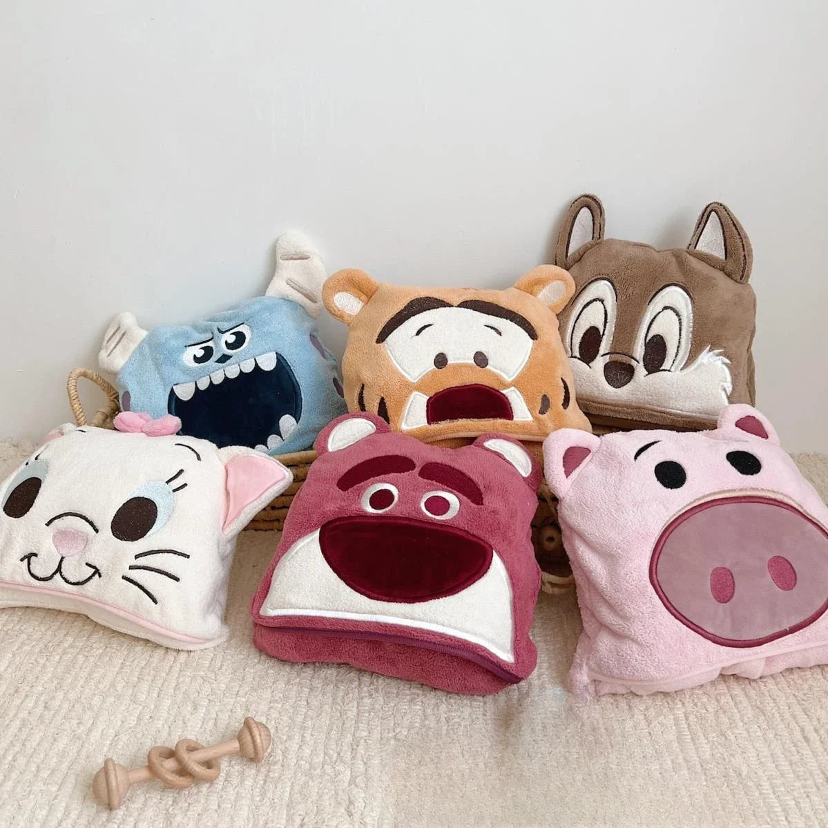 Cute Baby Hooded Bath Towel for Children Super Soft Absorbent Bathrobe Cartoon Blanket Quickdry Sleepwear for Infant Newborn