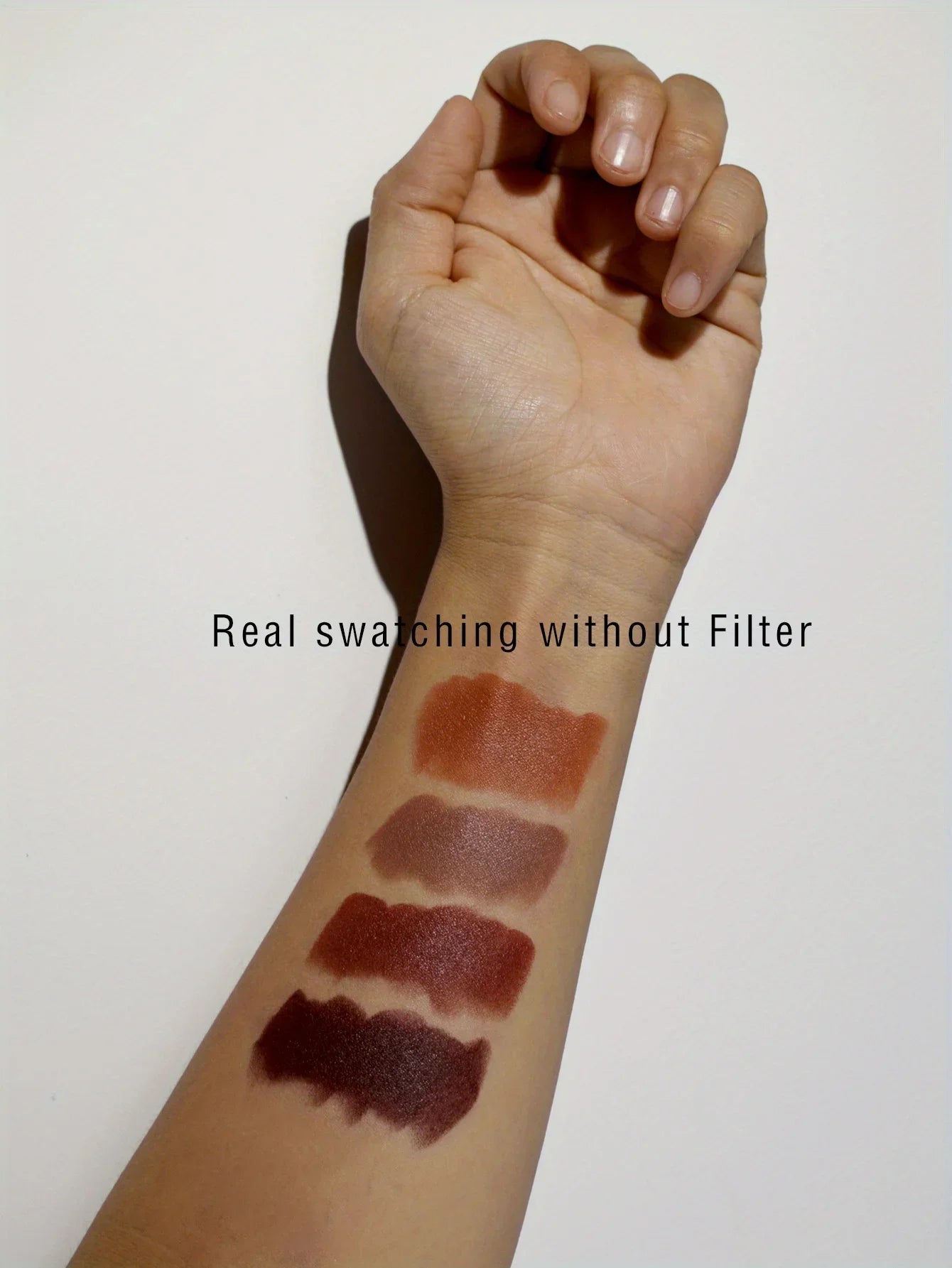 Bare Matte Silky Matte Lipstick Long-lasting Waterproof and glossy finish, Easy to color