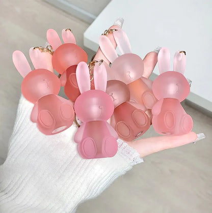 Gege Bear Adorable Rabbit Velvet Lip Mud — Matte Finish, Long-Lasting, Non-Transfer Lip Lacquer for a Whiter Appearance