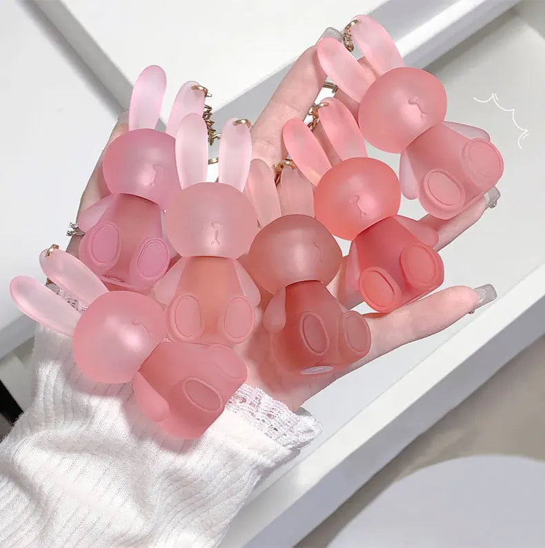 Gege Bear Adorable Rabbit Velvet Lip Mud — Matte Finish, Long-Lasting, Non-Transfer Lip Lacquer for a Whiter Appearance