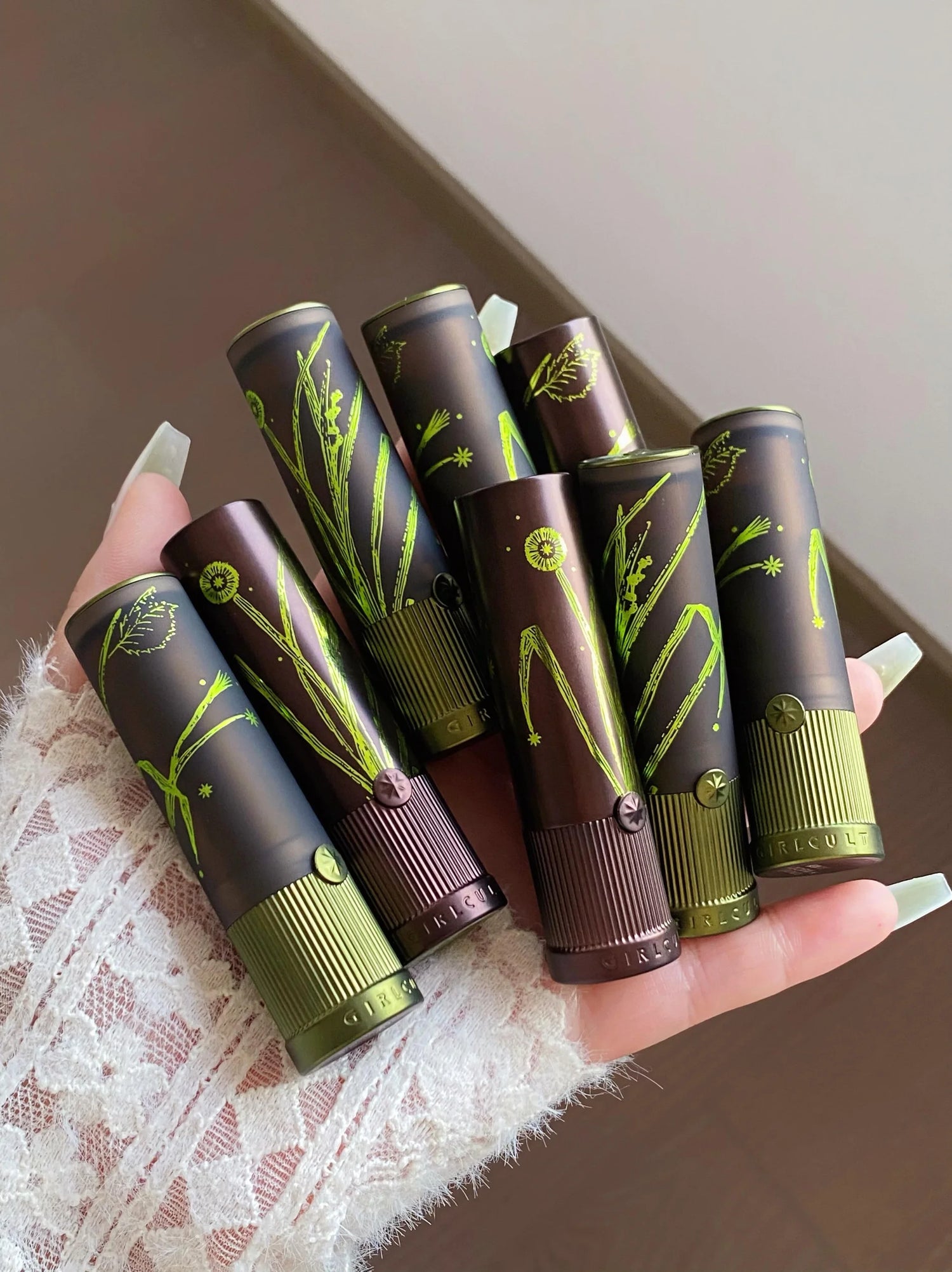 Girlcult Herbal Compendium Glitter Lipstick Green Shimmer Lipgloss Matte Velvet Lip Clay Moisturizing Longlasting Nostickup
