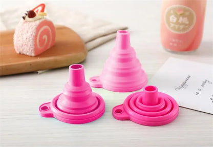 1pc Red Silicone Funnel Mini Multifunctional Convenient Kitchen Folding And Sub Packaging Tools Kitchen Supplies